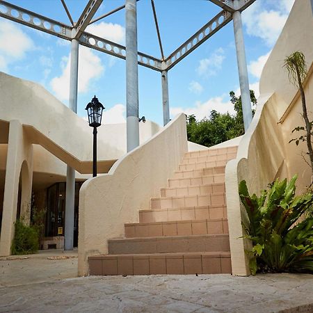 אונה La Casa Panacea Okinawa Resort מראה חיצוני תמונה