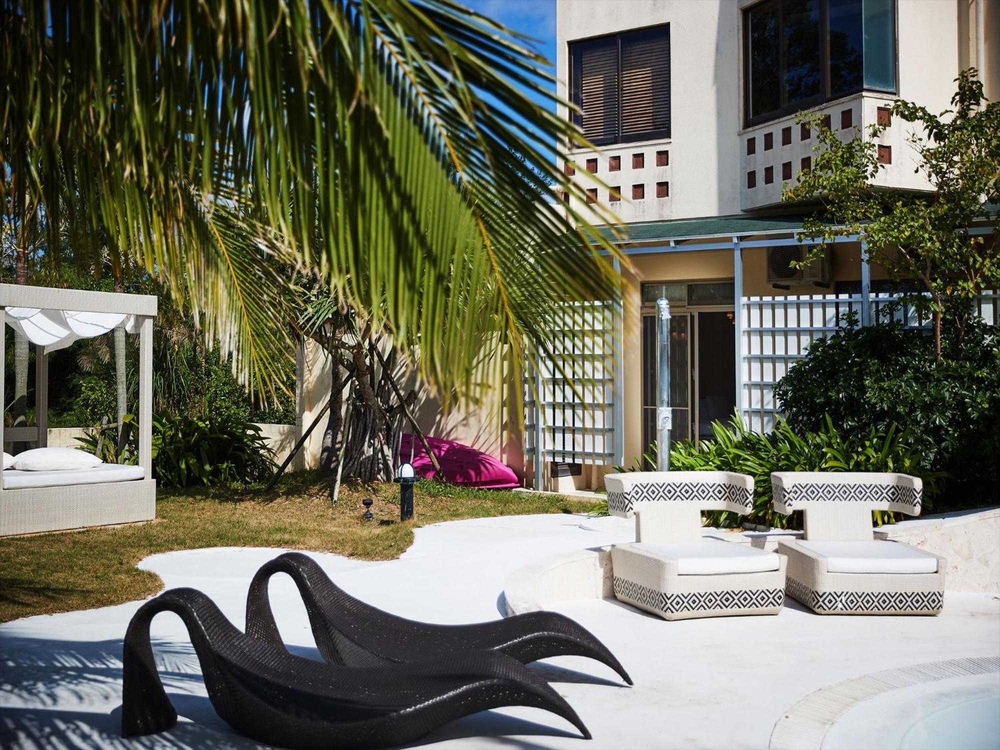 אונה La Casa Panacea Okinawa Resort מראה חיצוני תמונה