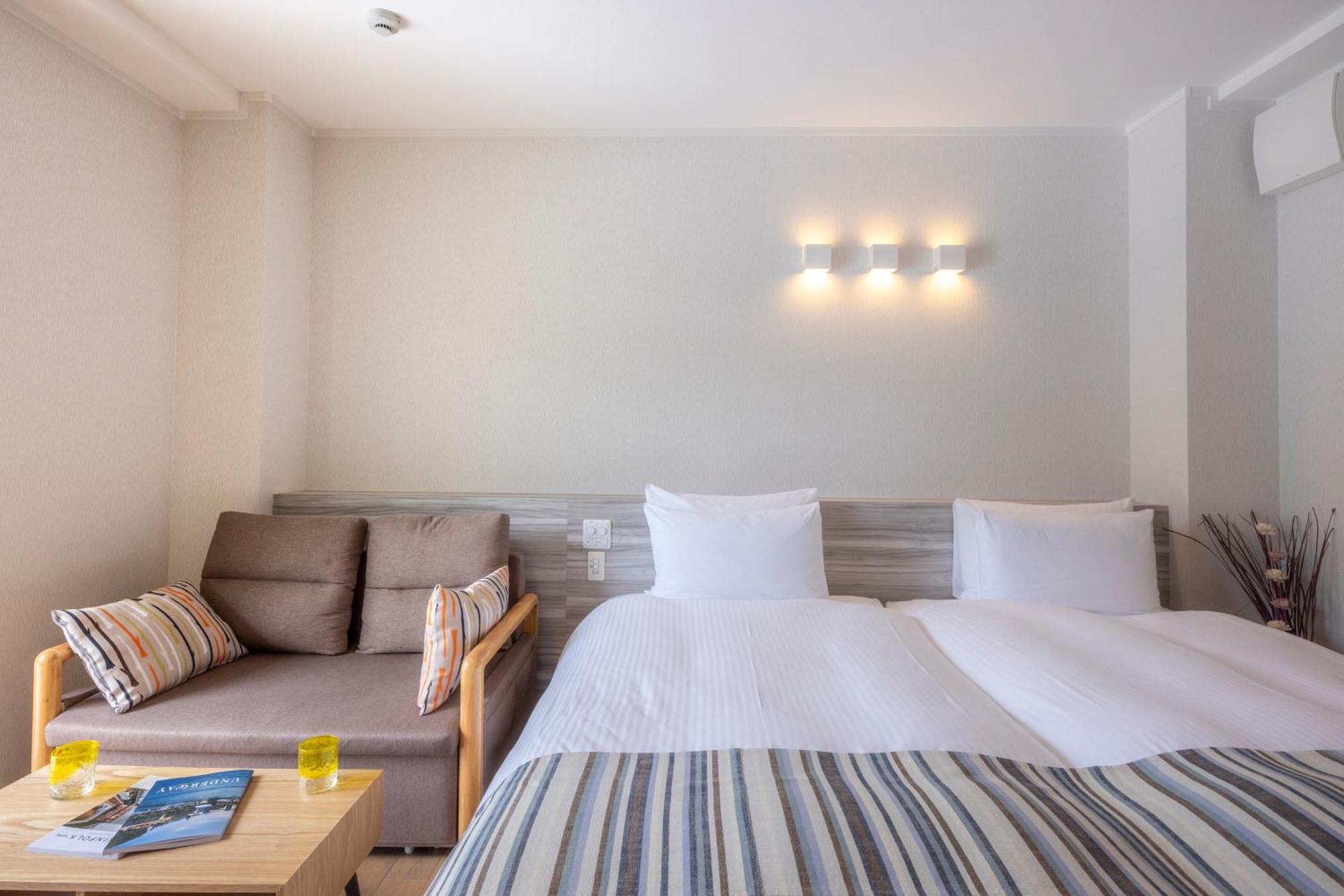 אונה La Casa Panacea Okinawa Resort מראה חיצוני תמונה