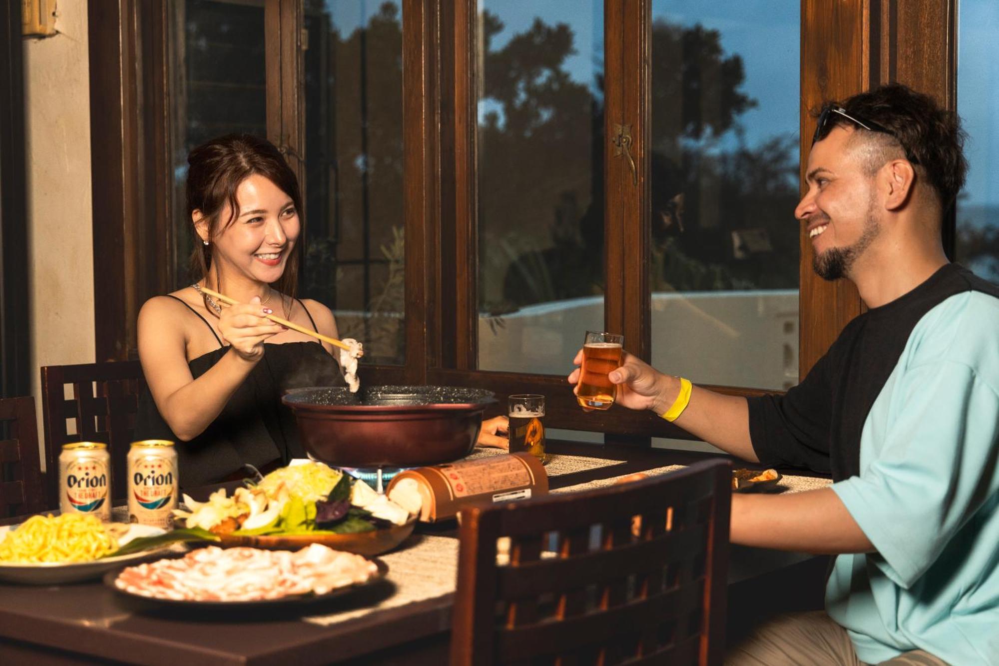 אונה La Casa Panacea Okinawa Resort מראה חיצוני תמונה