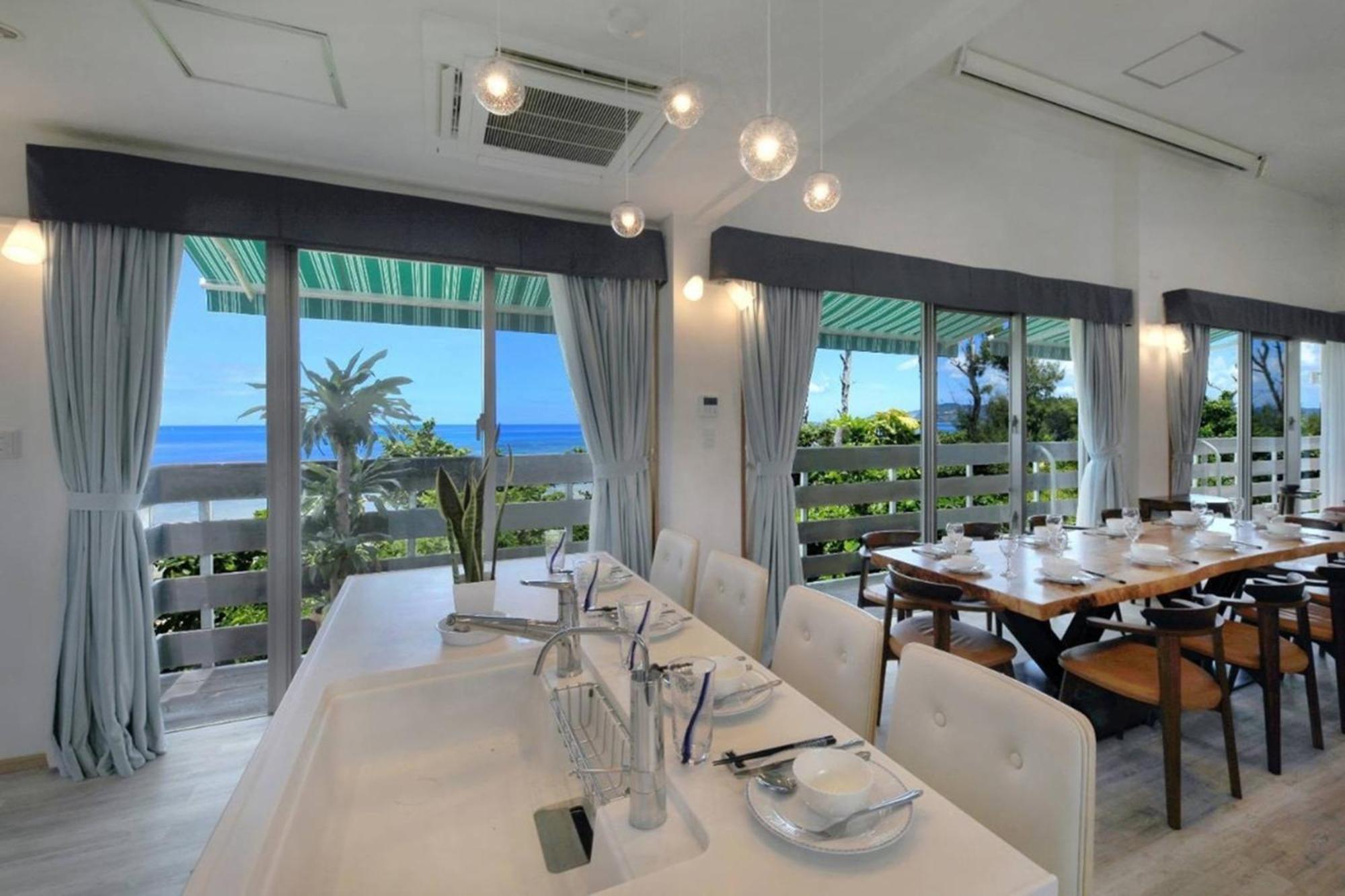 אונה La Casa Panacea Okinawa Resort מראה חיצוני תמונה